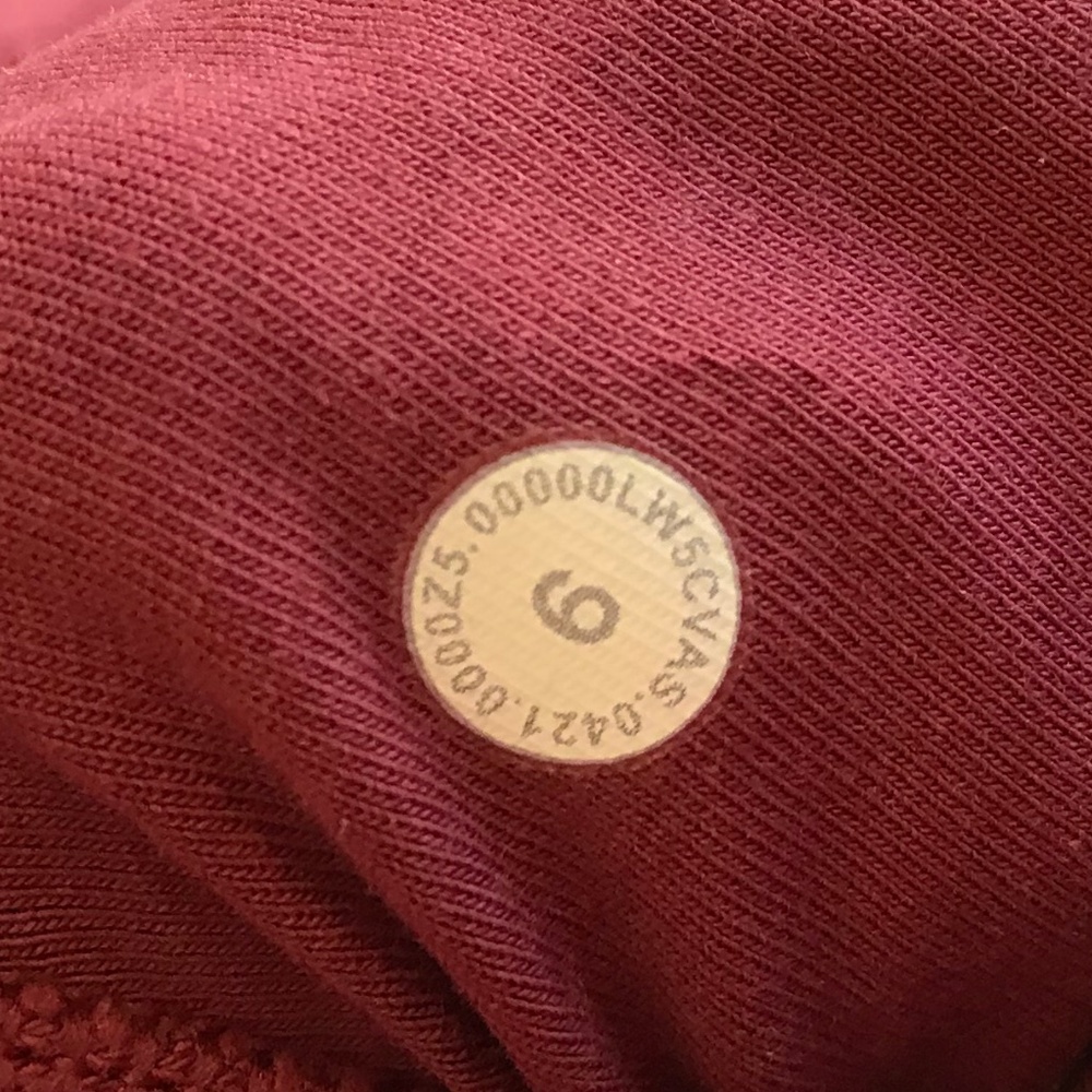 LULULEMON BURGUNDY HIGH RISE SCUBA JOGGER - Picture 8 of 9